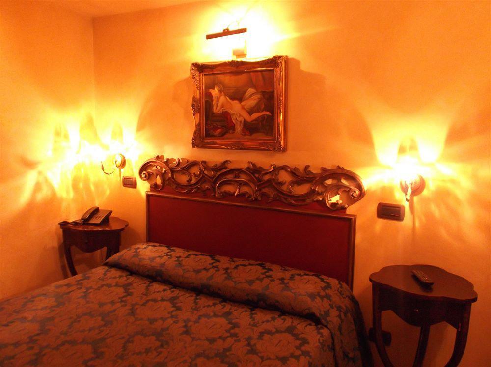 Hotel Vibel Rome Exterior photo