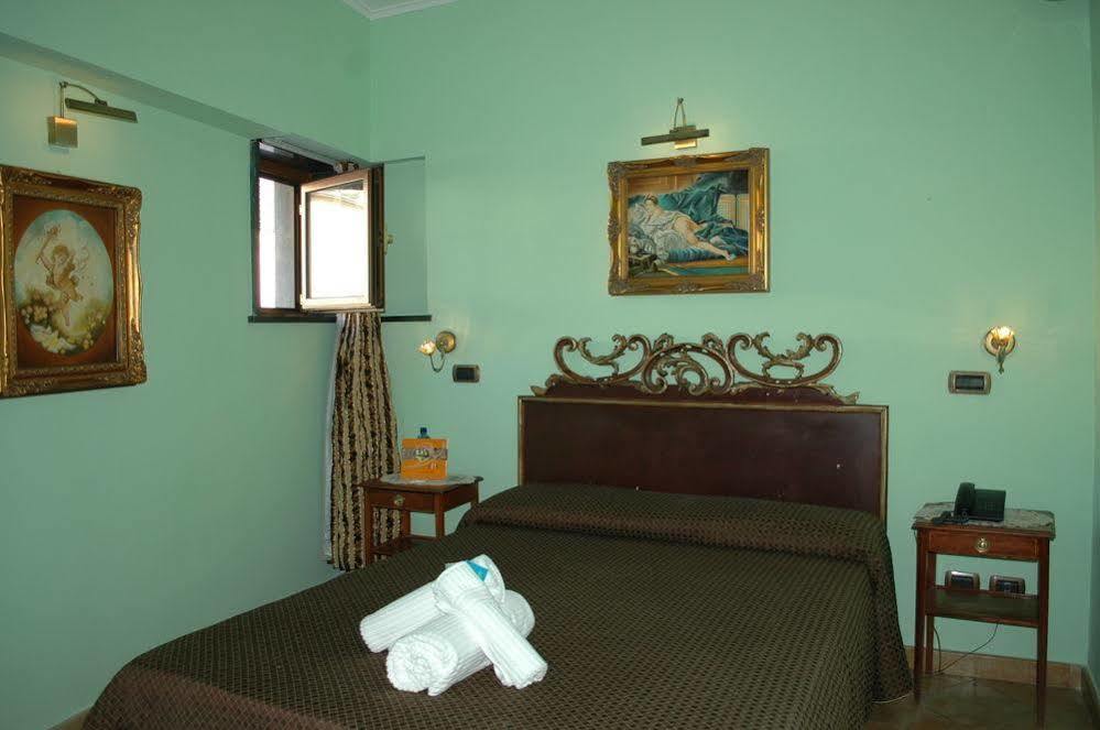 Hotel Vibel Rome Exterior photo