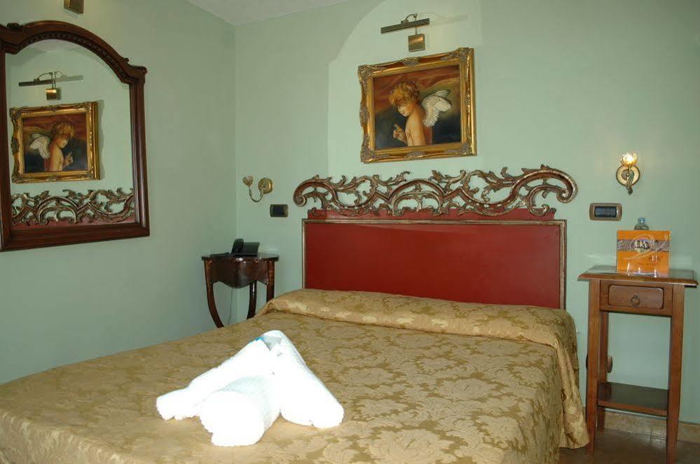 Hotel Vibel Rome Exterior photo